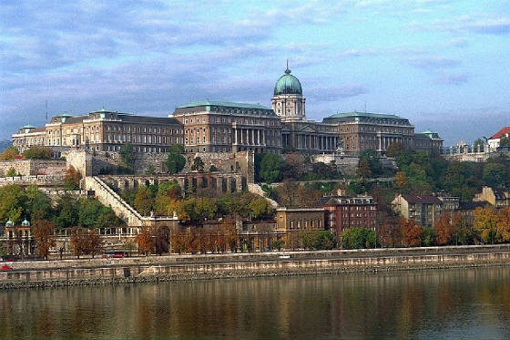 Budapest-Castle.jpg