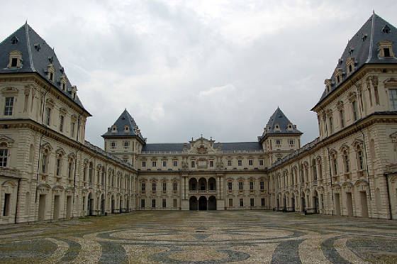 Castello_valentino.jpg