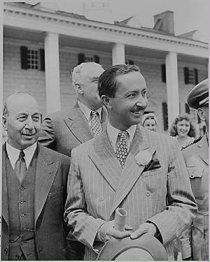 Prince_Abdul_Ilah_of_Iraq_at_Mount_Vernon.jpg