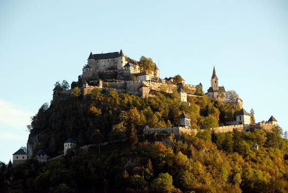 Sankt_Georgen_Hochosterwitz_Burg.jpg