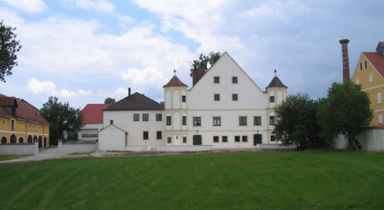 Schloss_Poernbach.jpg