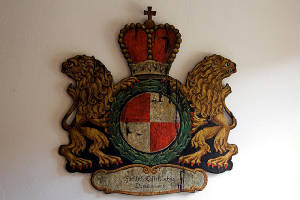 castell-arms.jpg