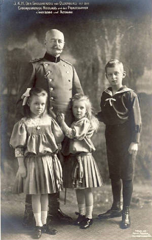 granddukeofoldenburgfamily.jpg