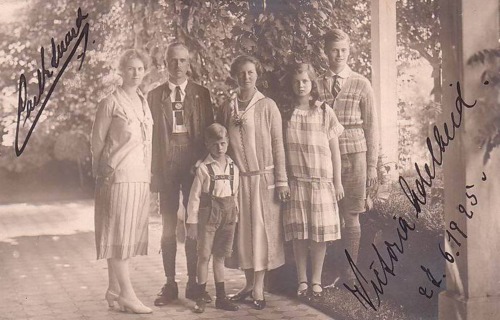 gotha-family.jpg