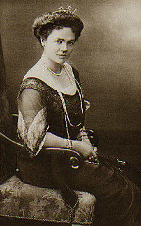 princess-Adelheid-Schaumburg-Lippe.jpg